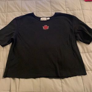 Jaclyn Sport Black Cropped T-Shirt with Embroidered Detail – Size Medium